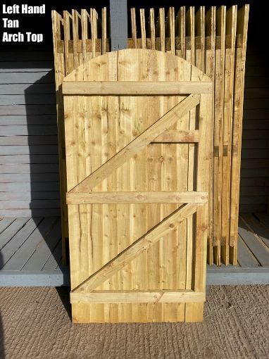 Picture of Featheredge Arch Top Gate Treated Green 0.9m x 1.7m